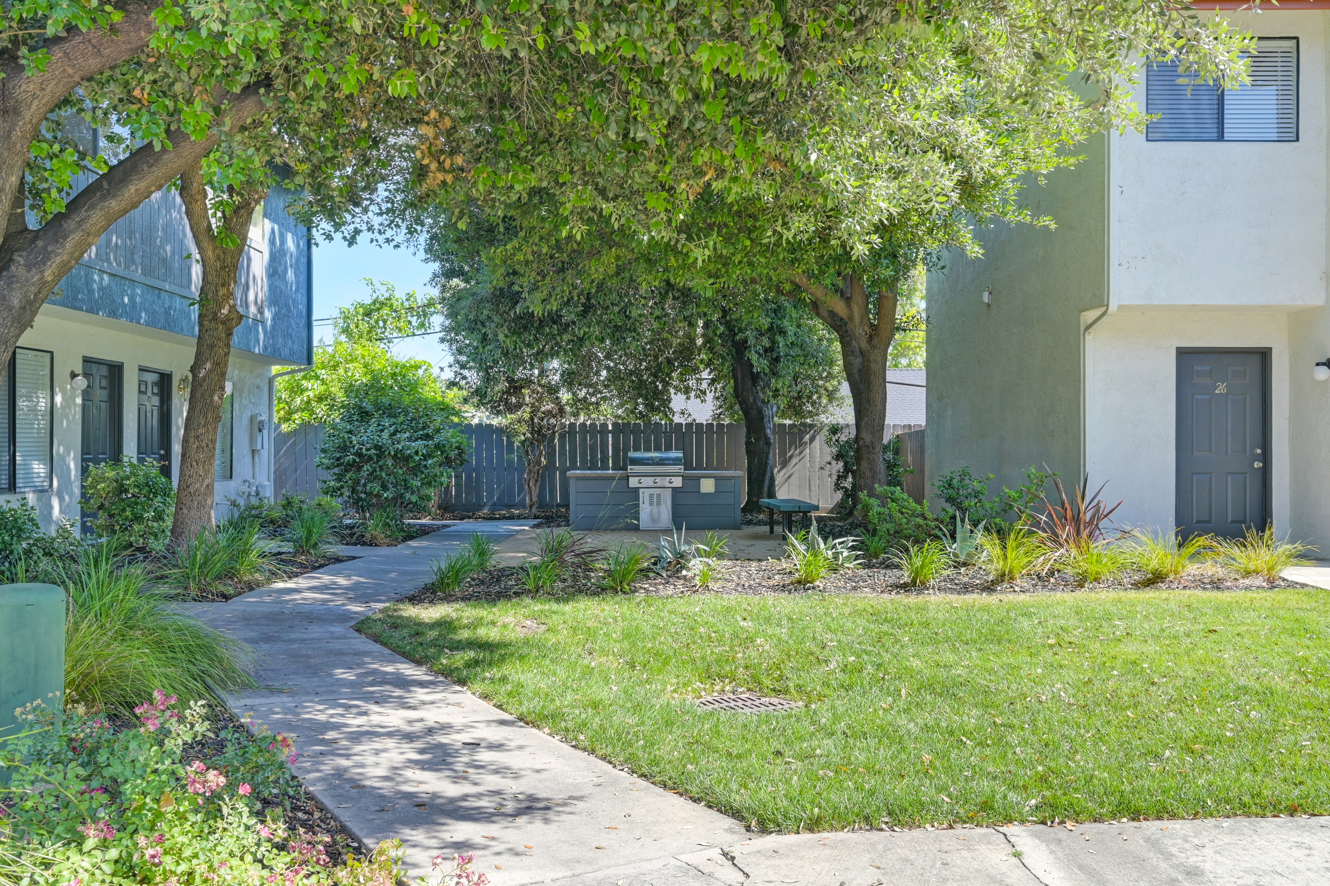 Townhomes at 201 photo 5